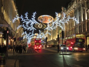 2014-12-christmas-decorations-london-uk-05