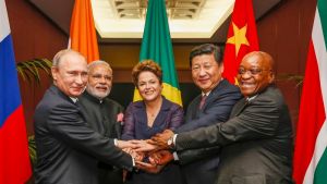 BRICS_heads_of_state_and_government_hold_hands_ahead_of_the_2014_G-20_summit_in_Brisbane,_Australia_(Agencia_Brasil)